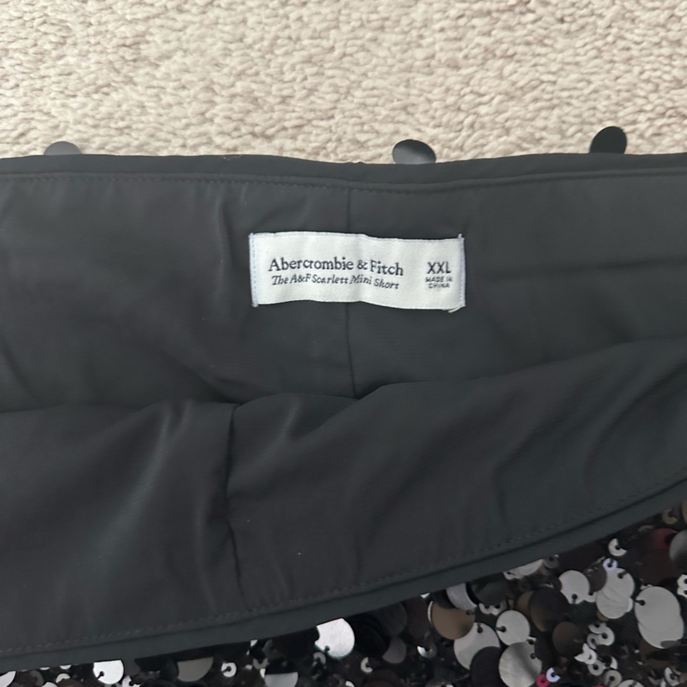 EUC Abercrombie & Fitch Black sequin skort - Picture 5 of 5